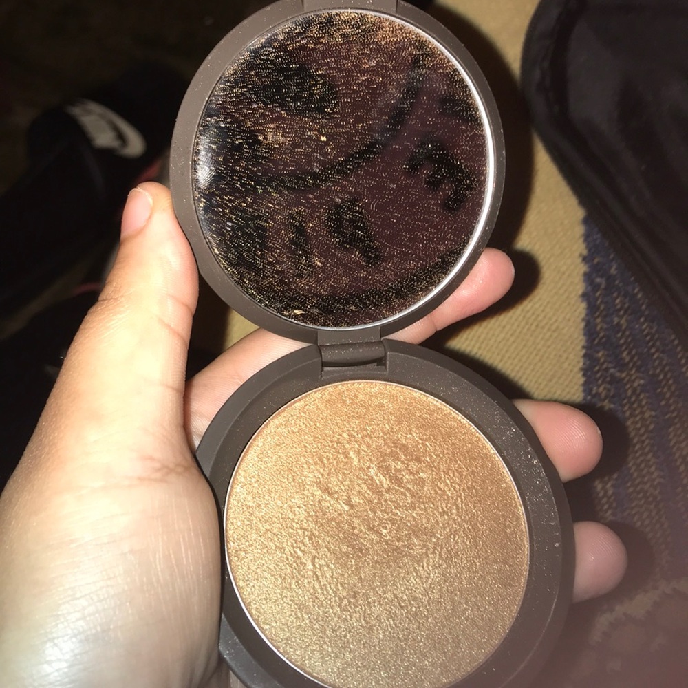 Becca highlighter